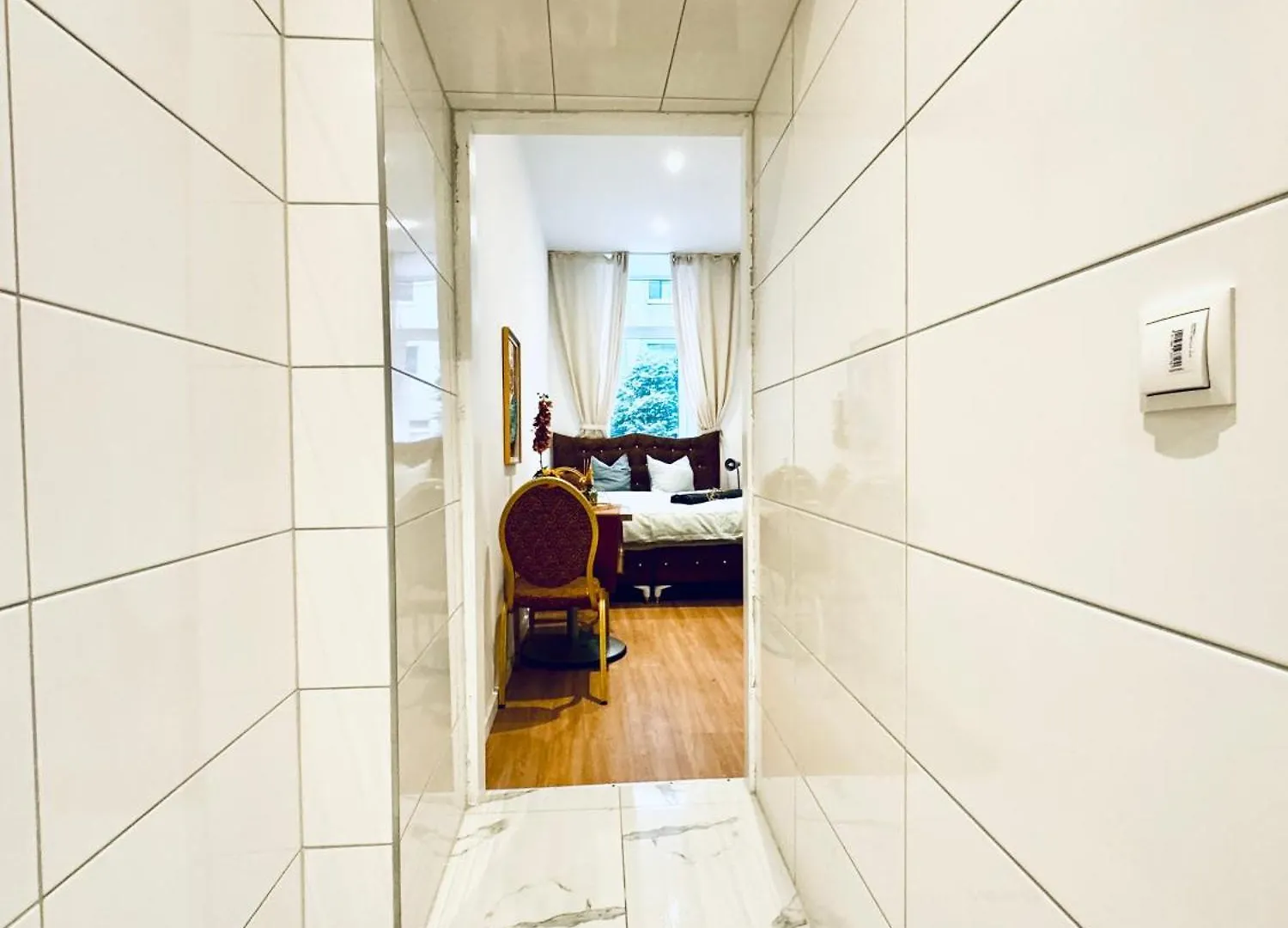 Studio Apartment, 10-Min To Matzleinsdorfer Platz Vienna 0*,